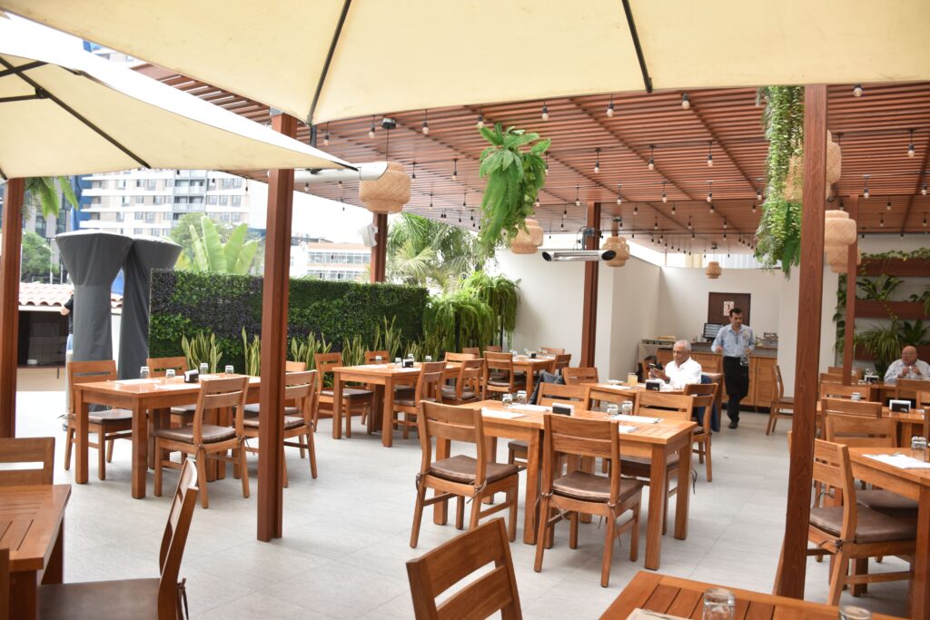 Terraza — Club Social Miraflores